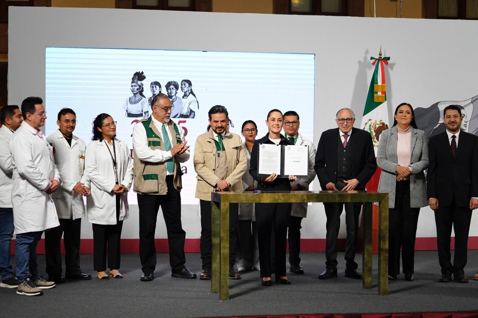 Gobierno federal firma decreto de incorporación del Programa IMSS ...